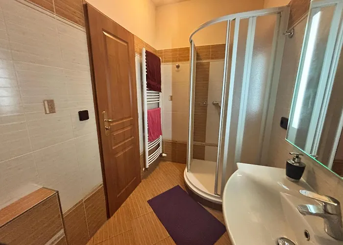 Hotel Zámeček Kaliště 3*