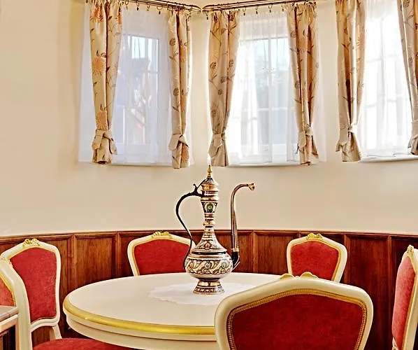 Zamecek Kaliste Hotell Poddubí